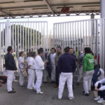 Concentració treballadors/es de SAS davant les portes de SEAT Martorell